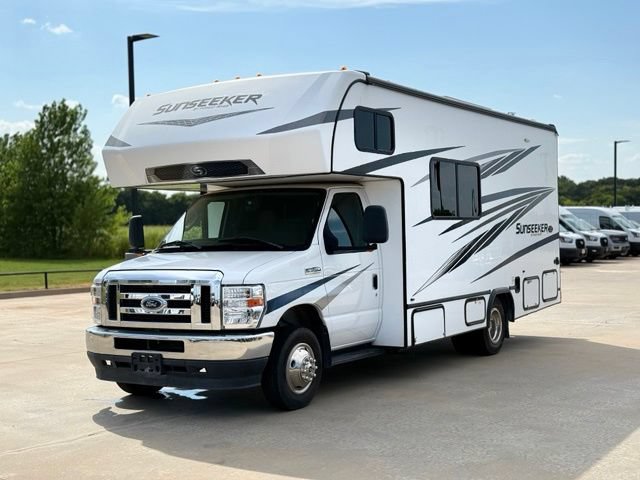 Used 2023 Ford E-350 and Econoline 350 Super Duty w/ Motorhome Prep Package RWD image 4