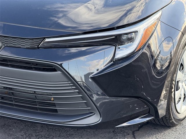 Used 2025 Toyota Corolla LE image 10