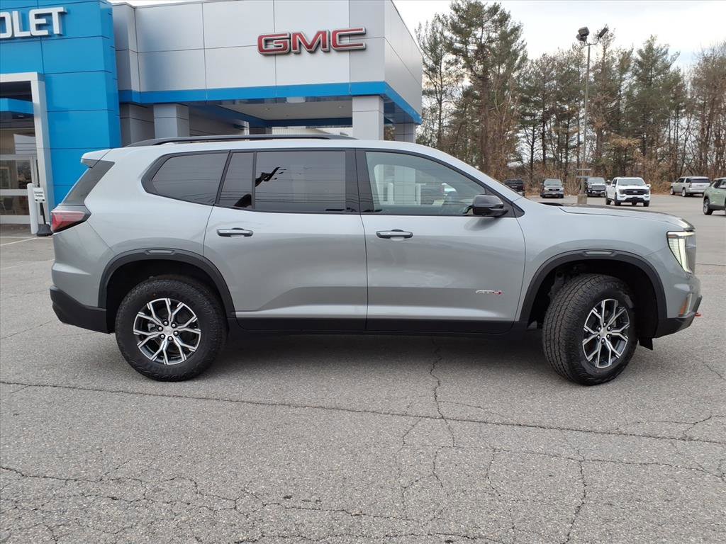 New 2026 GMC Acadia AT4 w/ Luxury Package image 3