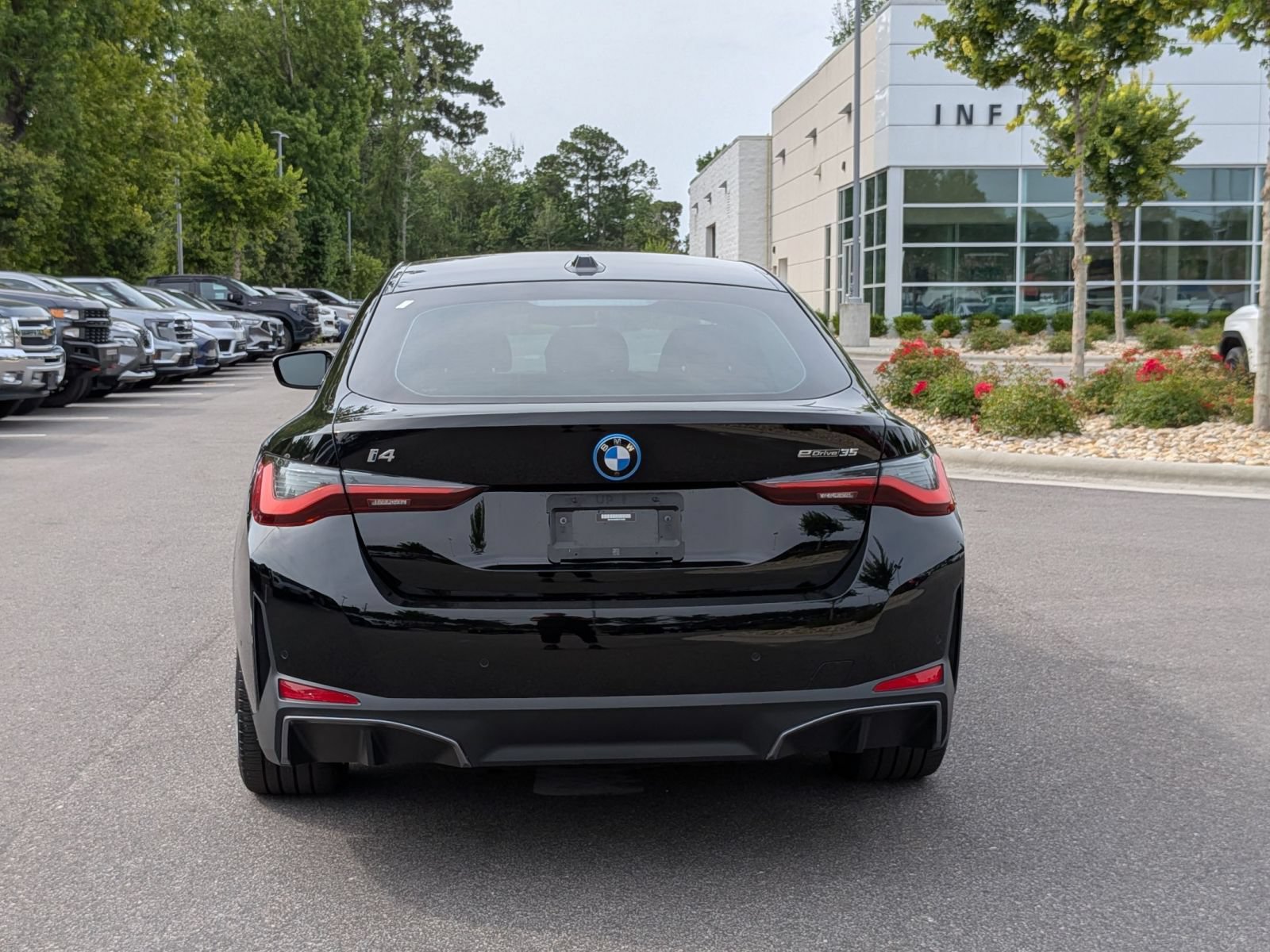 Used 2023 BMW i4 eDrive35 w/ Premium Package RWD image 4