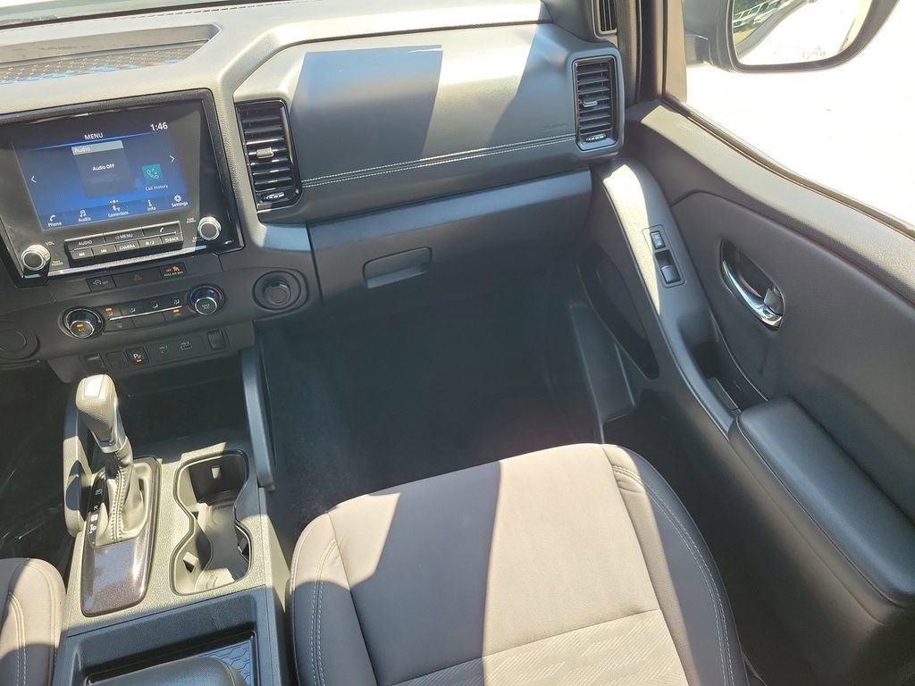 Certified 2023 Nissan Frontier SV w/ Midnight Edition Package image 18