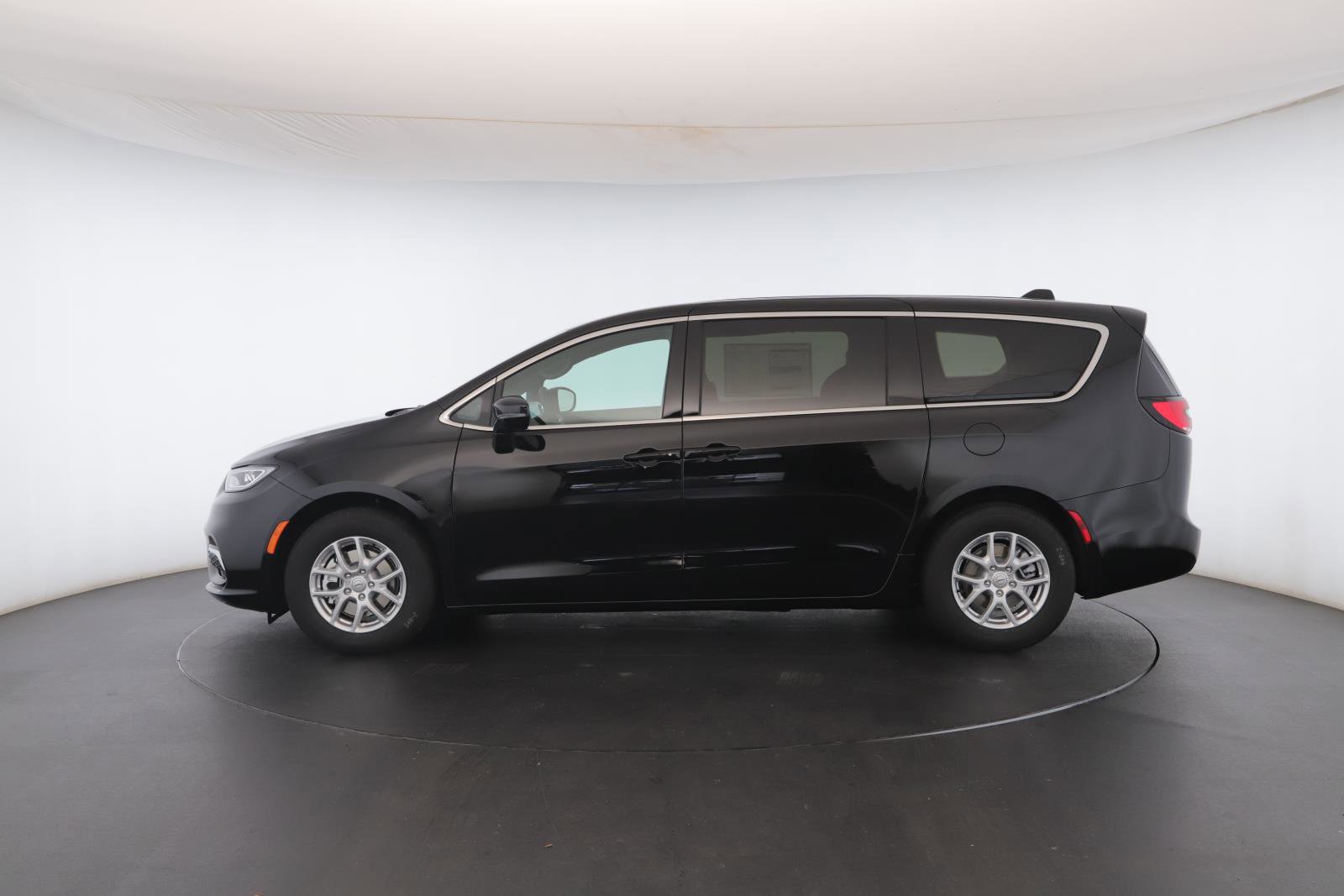 New 2026 Chrysler Pacifica Select image 19