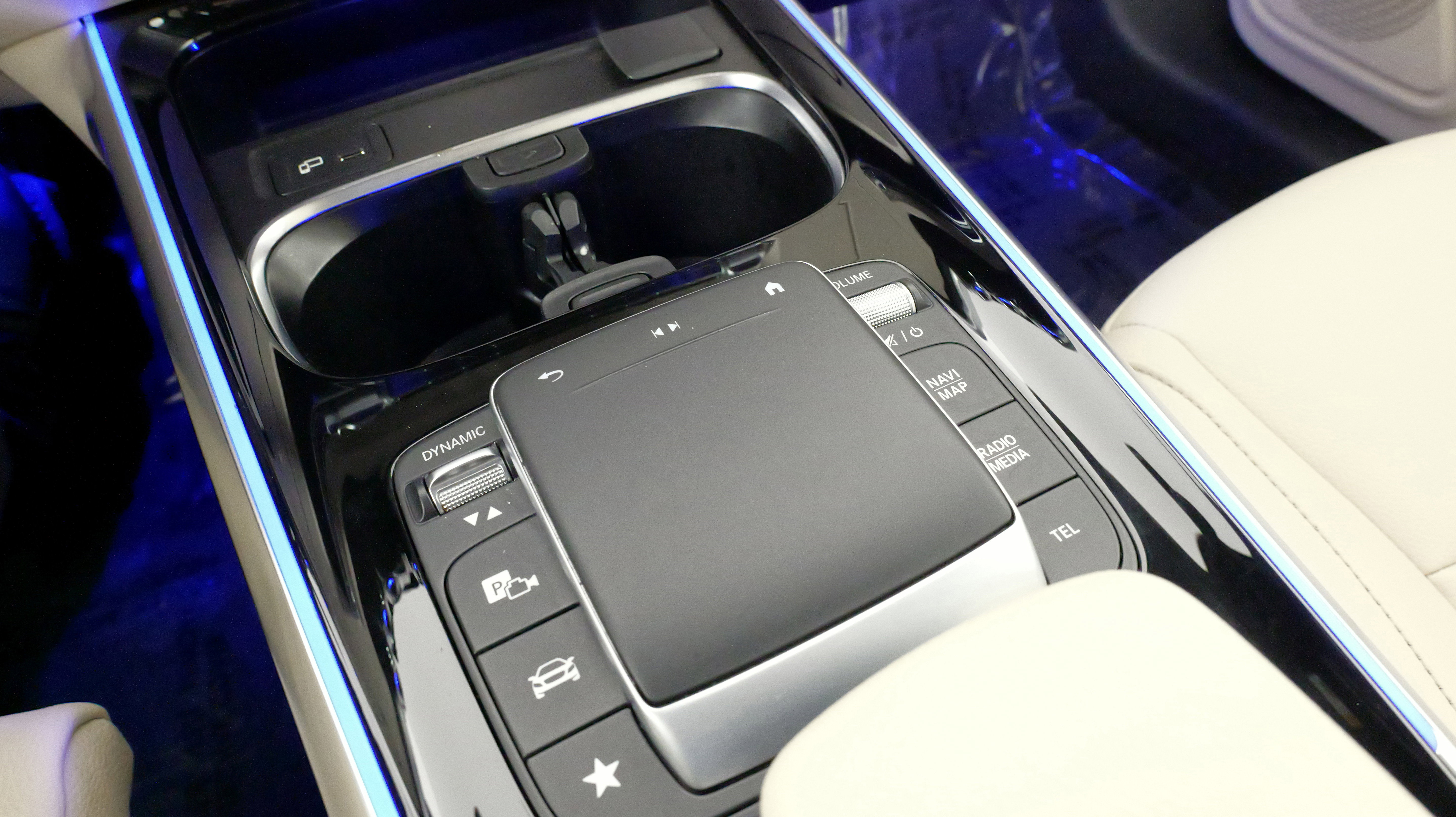 Used 2022 Mercedes-Benz GLB 250 4MATIC image 59