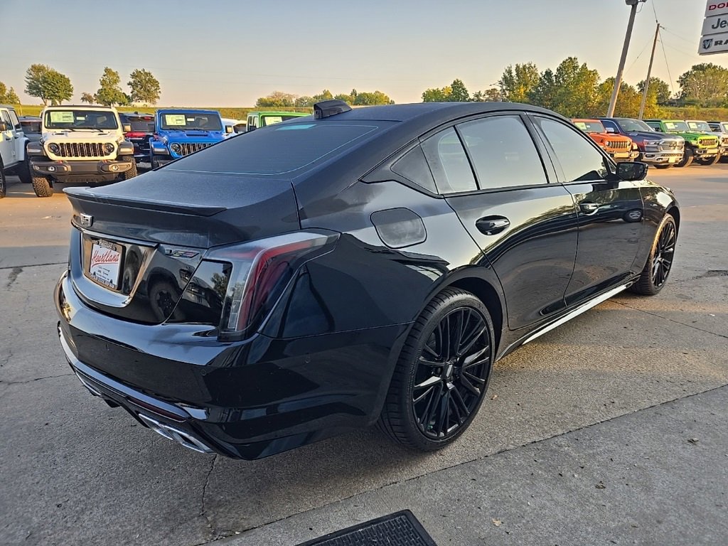 Used 2026 Cadillac CT5 V w/ LPO, ONYX Package image 12