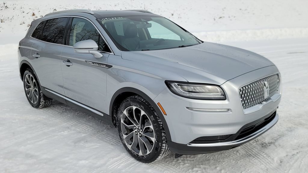 Used 2021 Lincoln Nautilus Reserve w/ Cargo Utility Package image 2