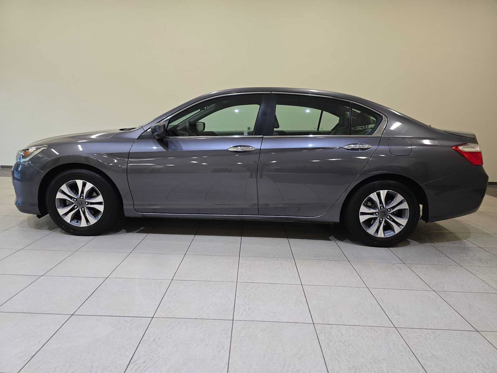 Used 2014 Honda Accord LX image 3