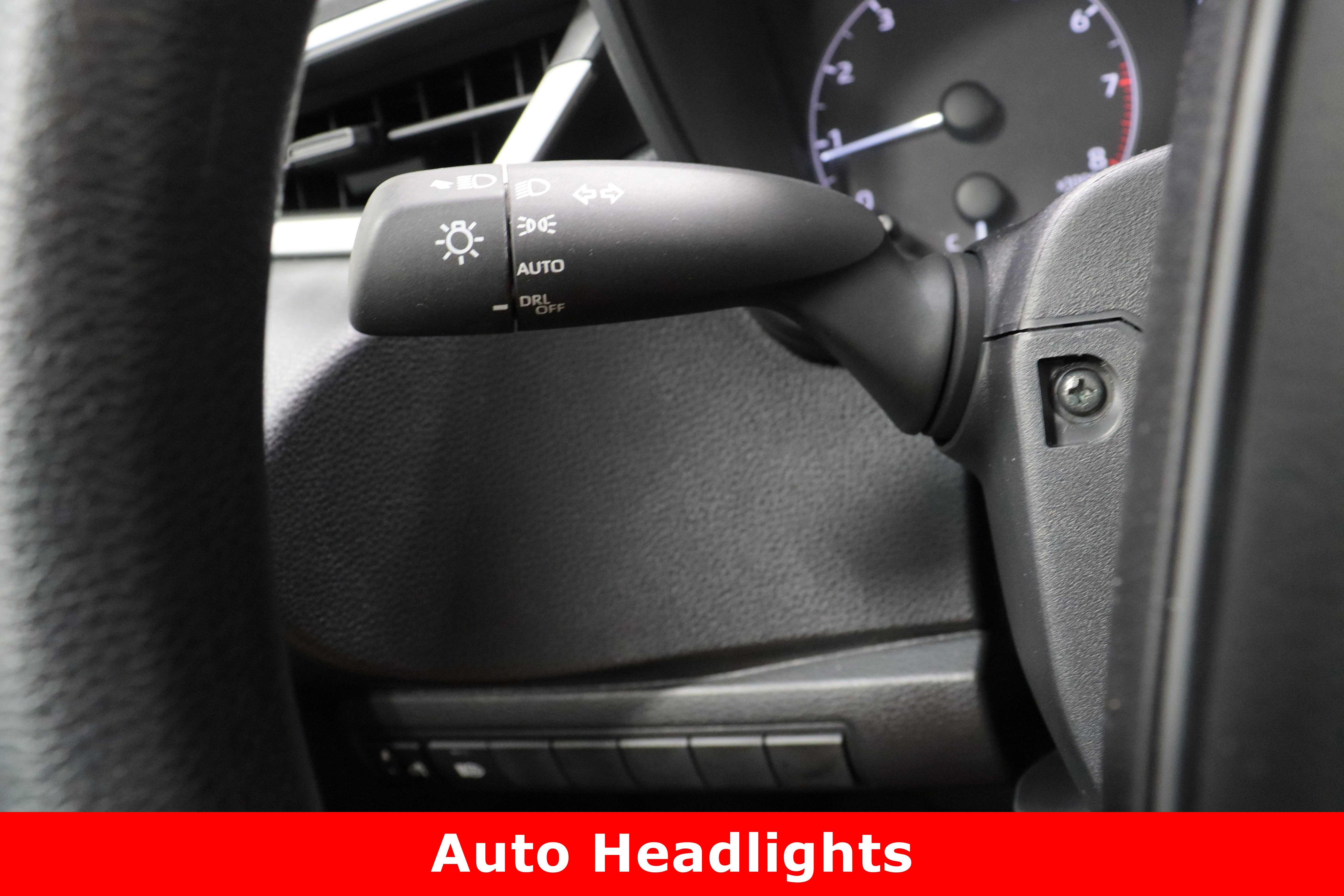 Used 2025 Toyota Corolla LE image 22