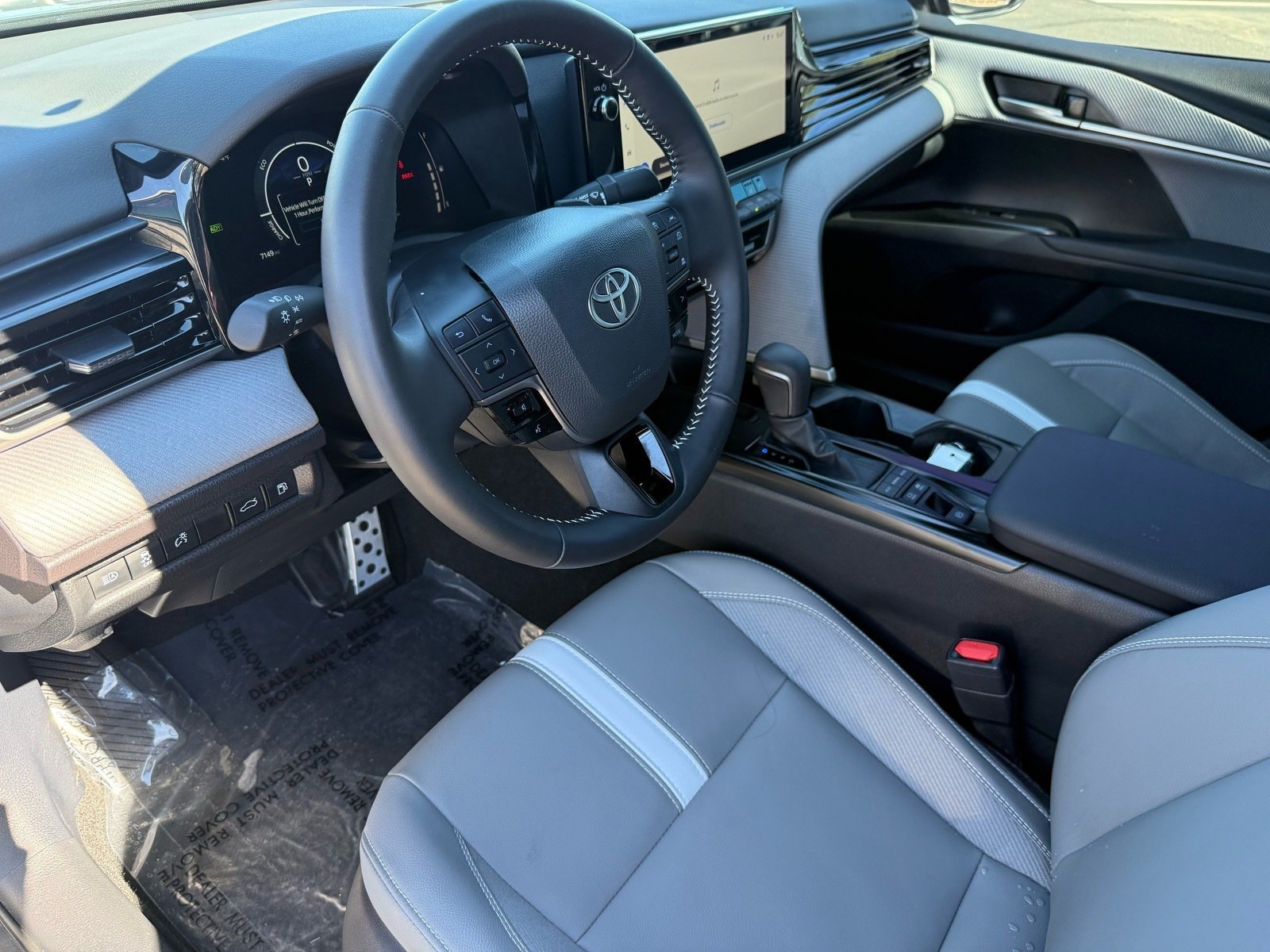 Used 2026 Toyota Camry SE w/ Multimedia Upgrade Package FWD image 11