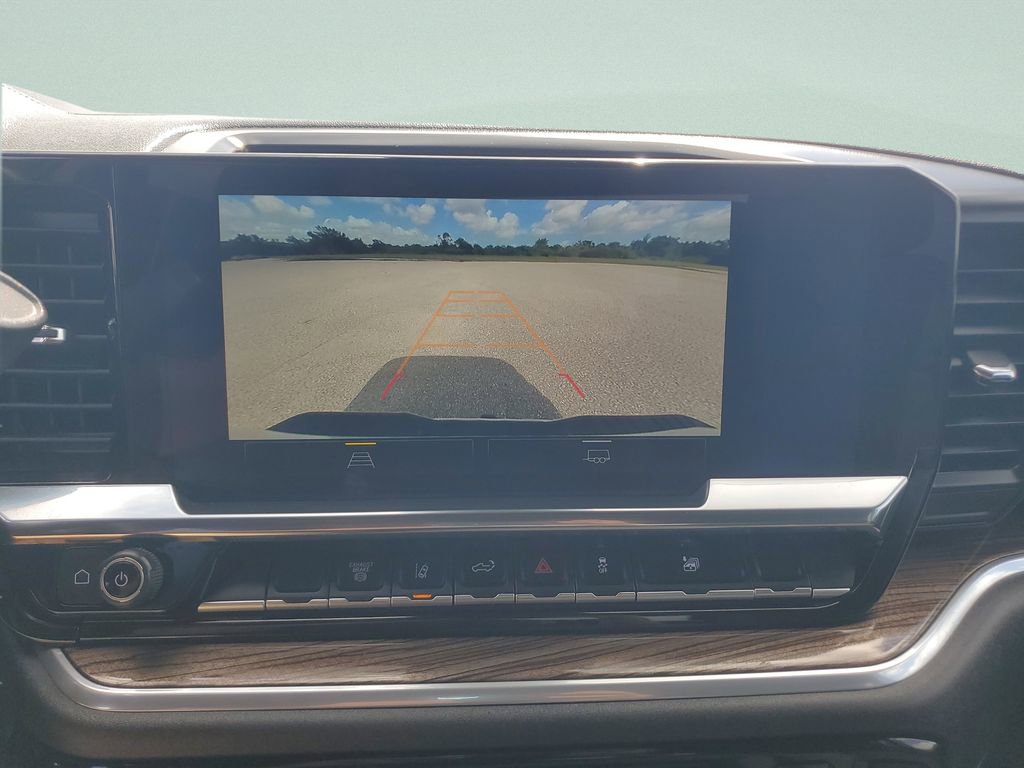 Used 2025 Chevrolet Silverado 2500 LT w/ Convenience Package image 17