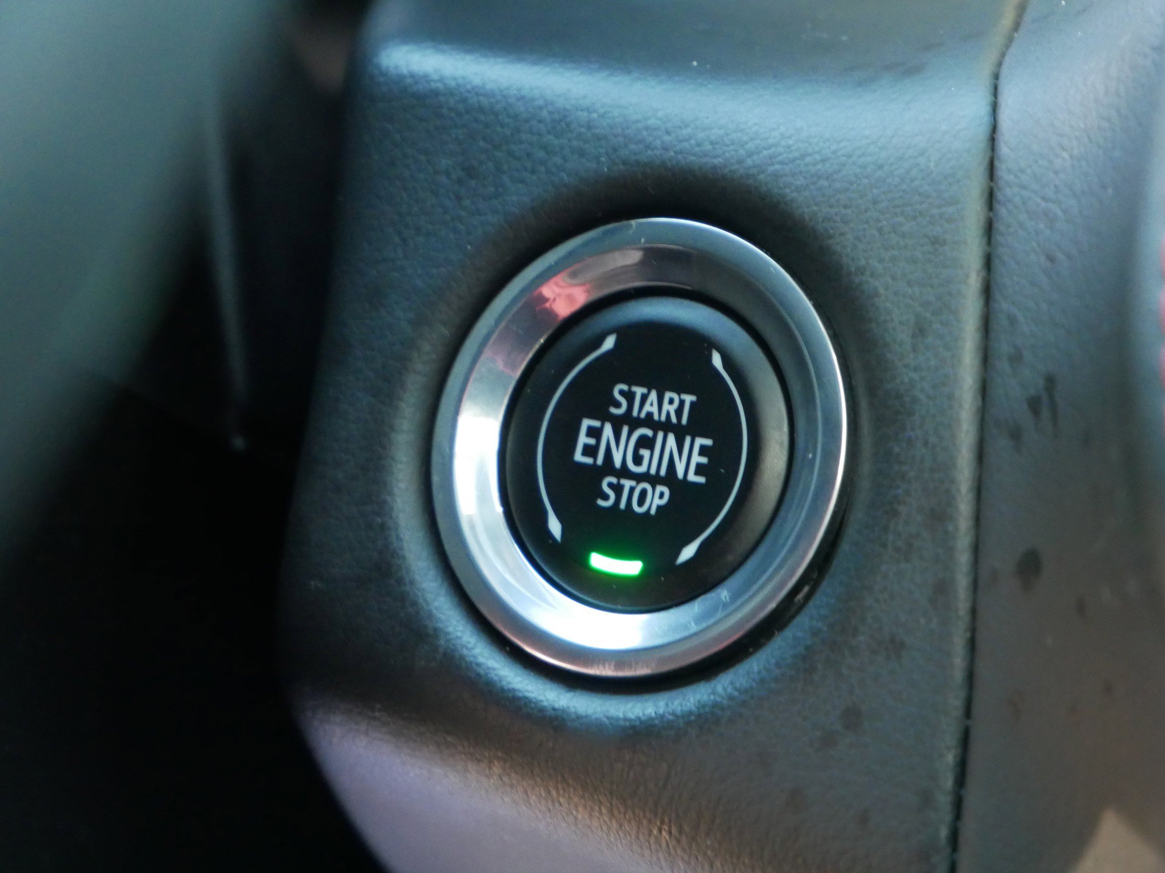 Used 2023 Chevrolet Suburban RST w/ Sport Performance Package image 34