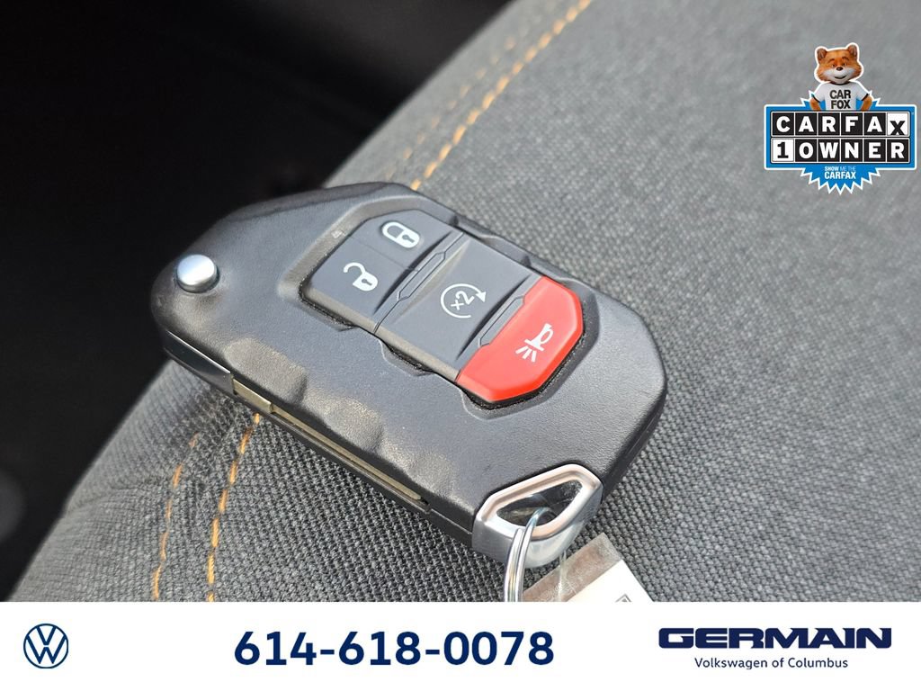 Used 2024 Jeep Wrangler Sport AWD/4WD image 40