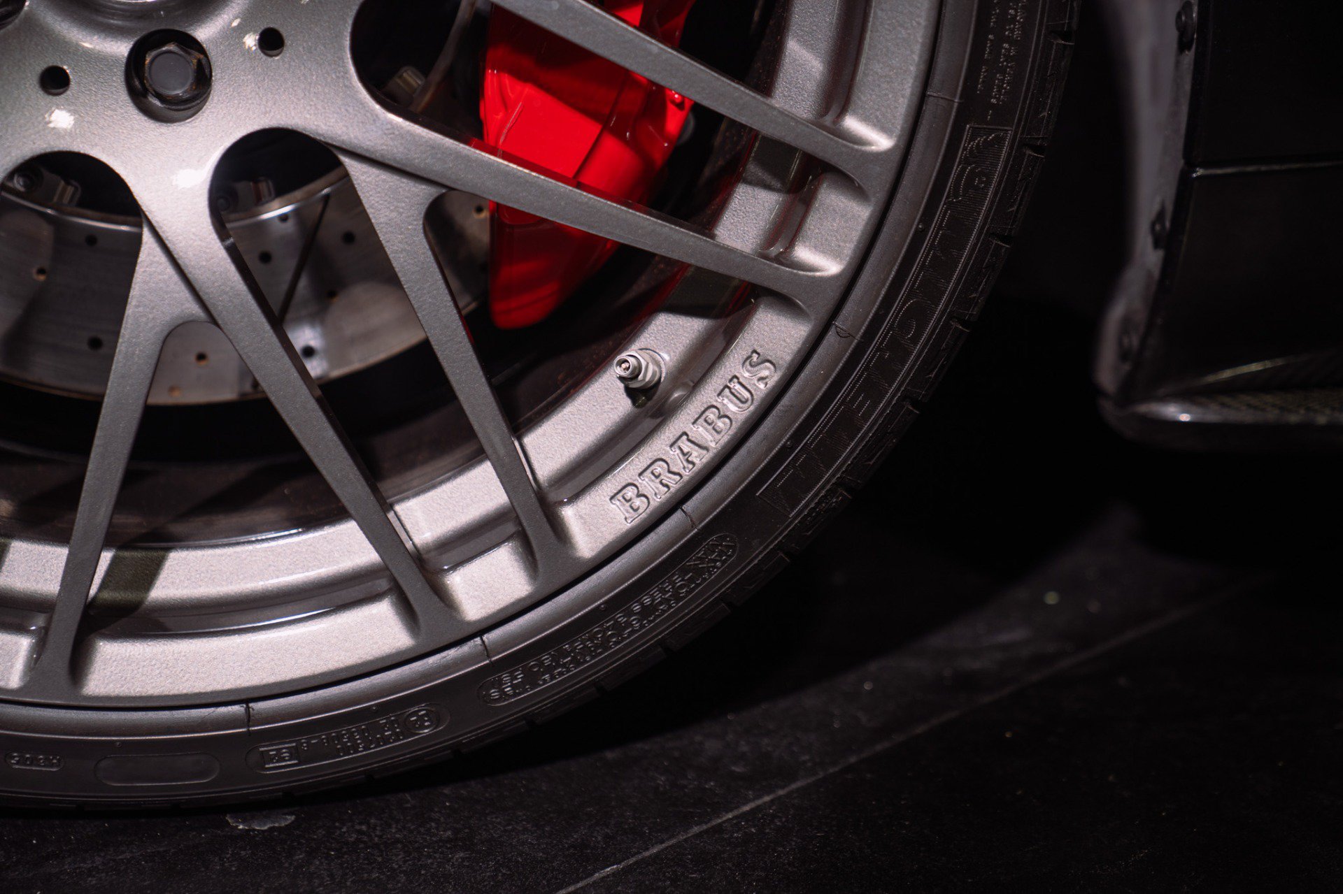 Used 2012 Mercedes-Benz SLS AMG Coupe image 18