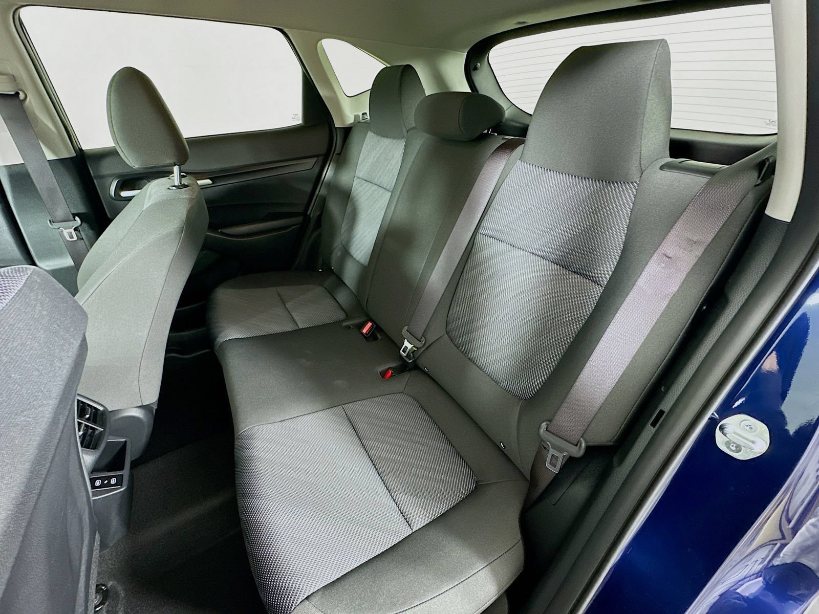 Used 2025 Kia Seltos LX AWD/4WD image 30