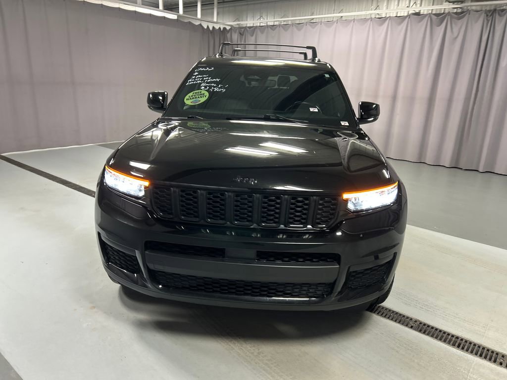 Used 2022 Jeep Grand Cherokee L Laredo image 2