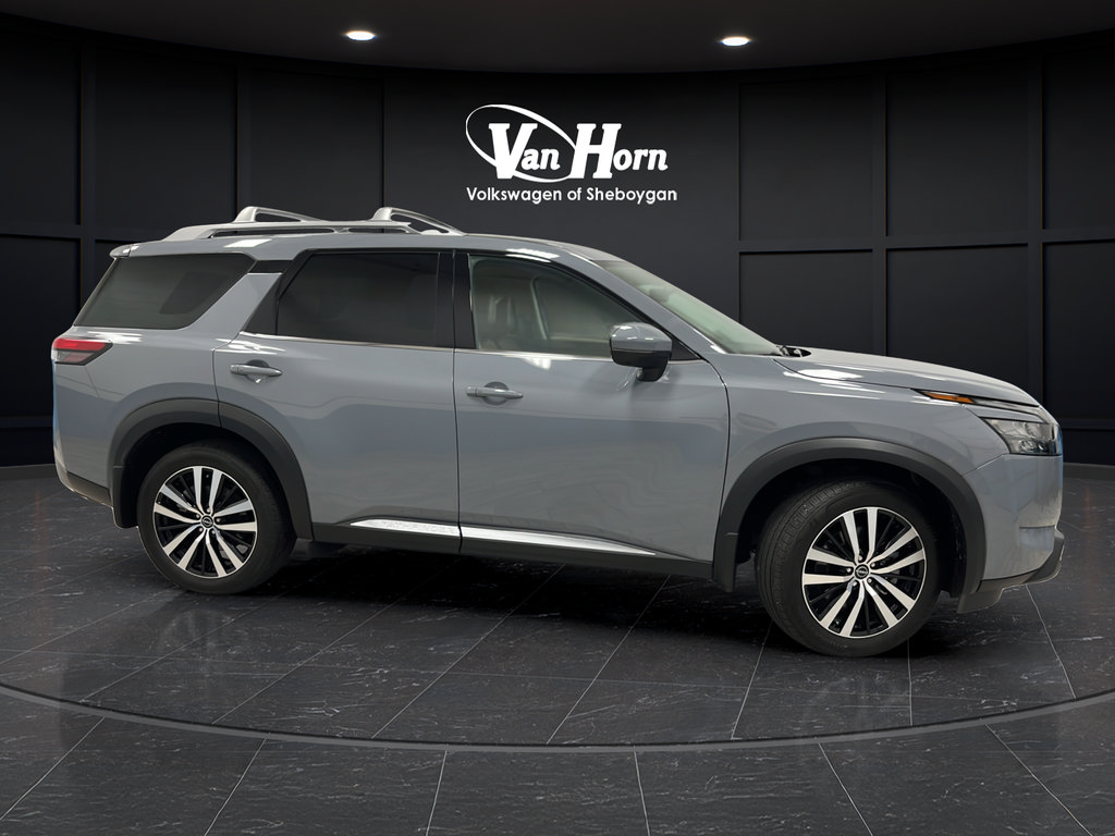 Used 2025 Nissan Pathfinder Platinum AWD/4WD image 8