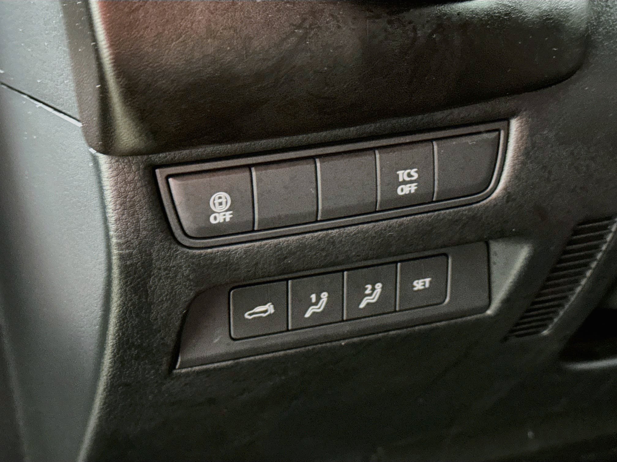 Used 2025 MAZDA CX-50 AWD 2.5 S w/ Premium Plus Pkg image 14