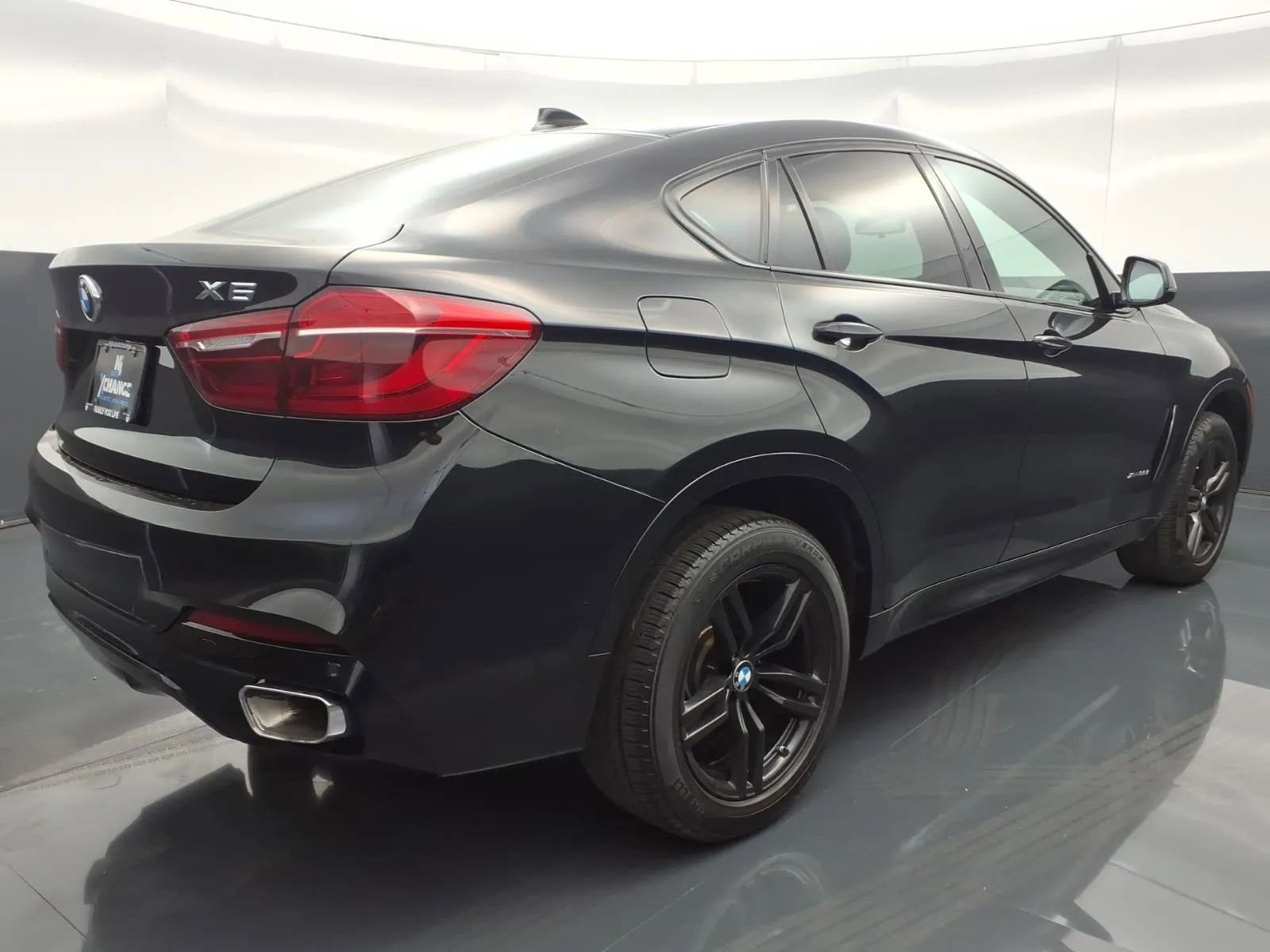 Used 2019 BMW X6 xDrive35i AWD/4WD image 3