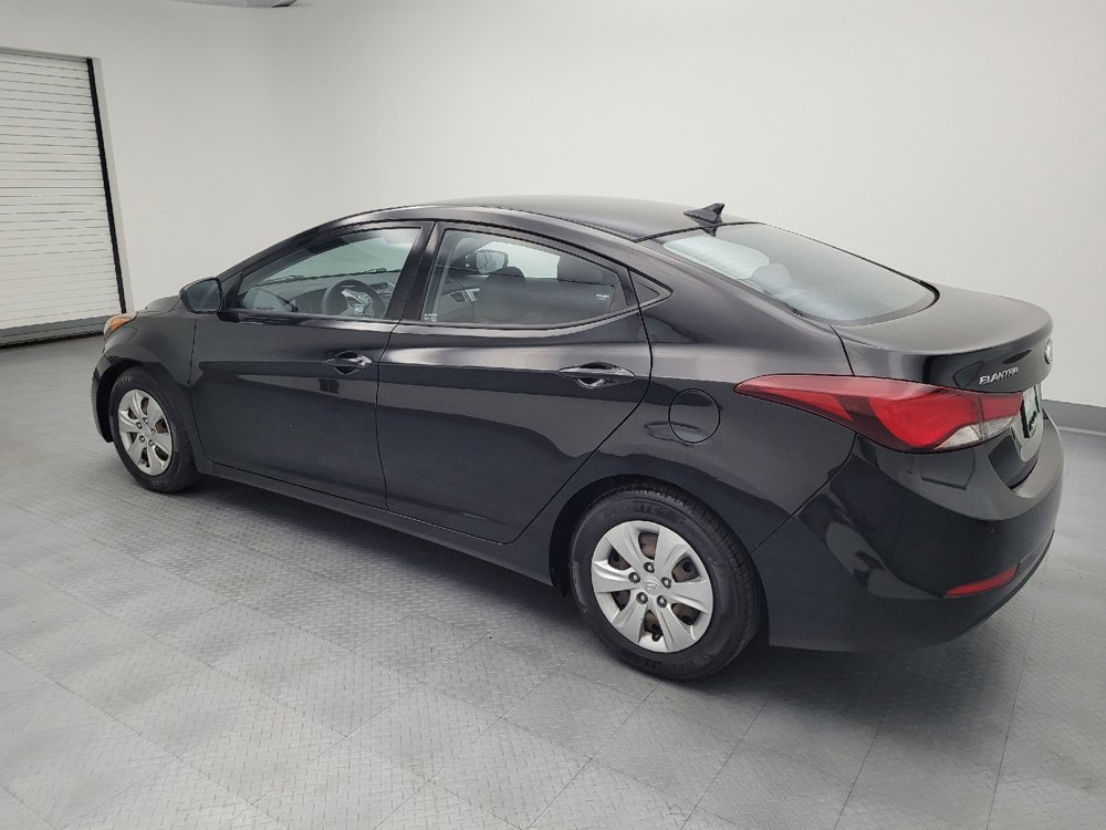 Used 2016 Hyundai Elantra SE FWD image 3