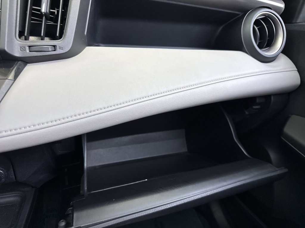 Used 2016 Toyota RAV4 XLE image 25