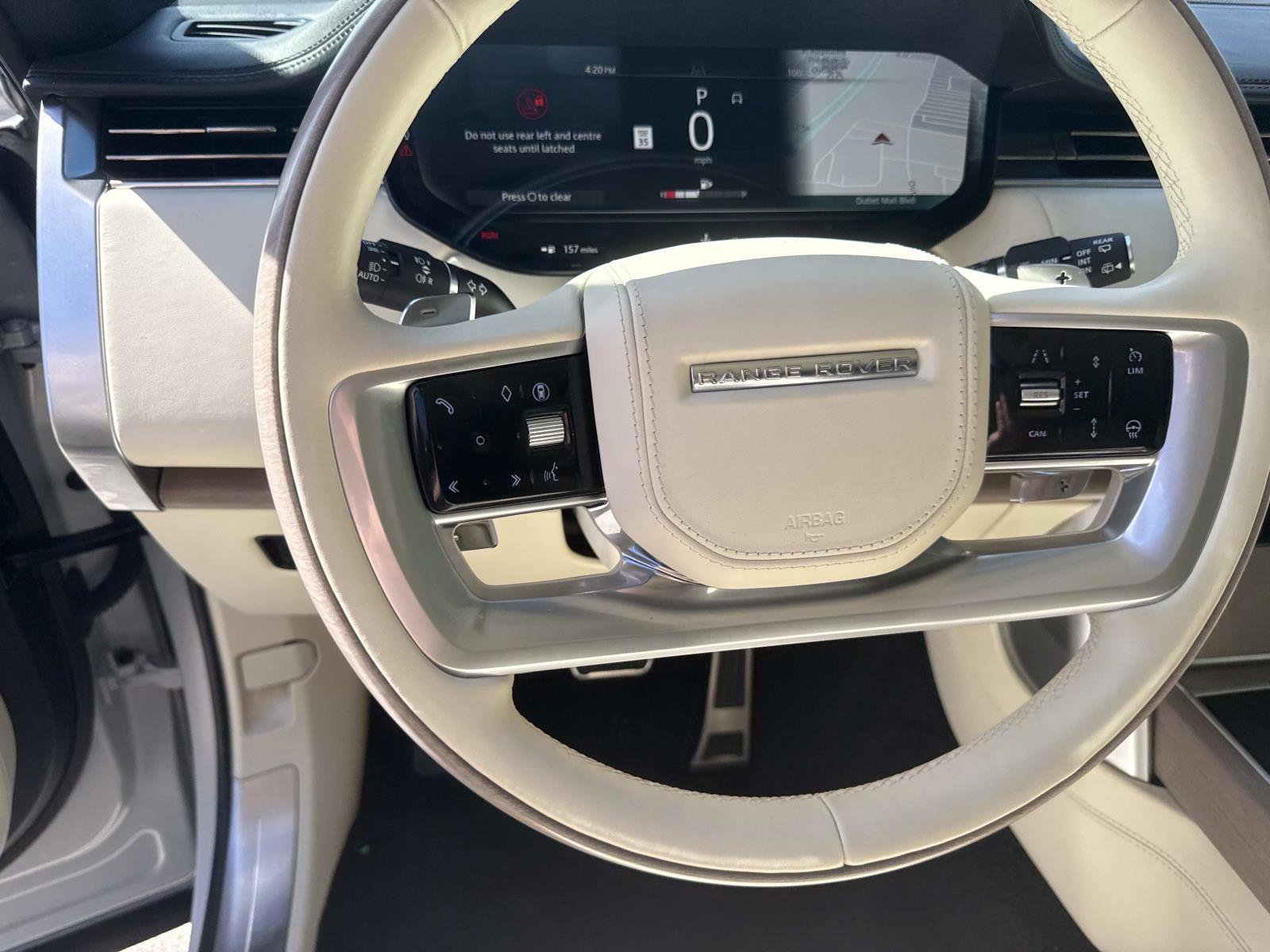 Used 2025 Land Rover Range Rover Long Wheelbase SE AWD/4WD image 31