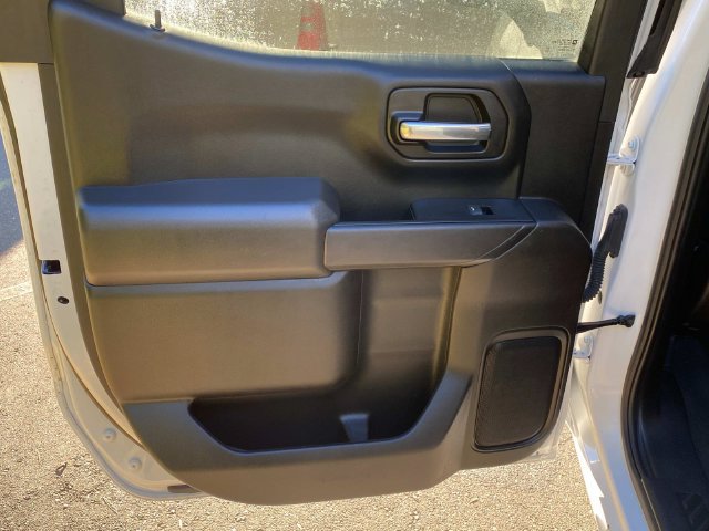 Used 2024 Chevrolet Silverado 1500 Custom RWD image 9