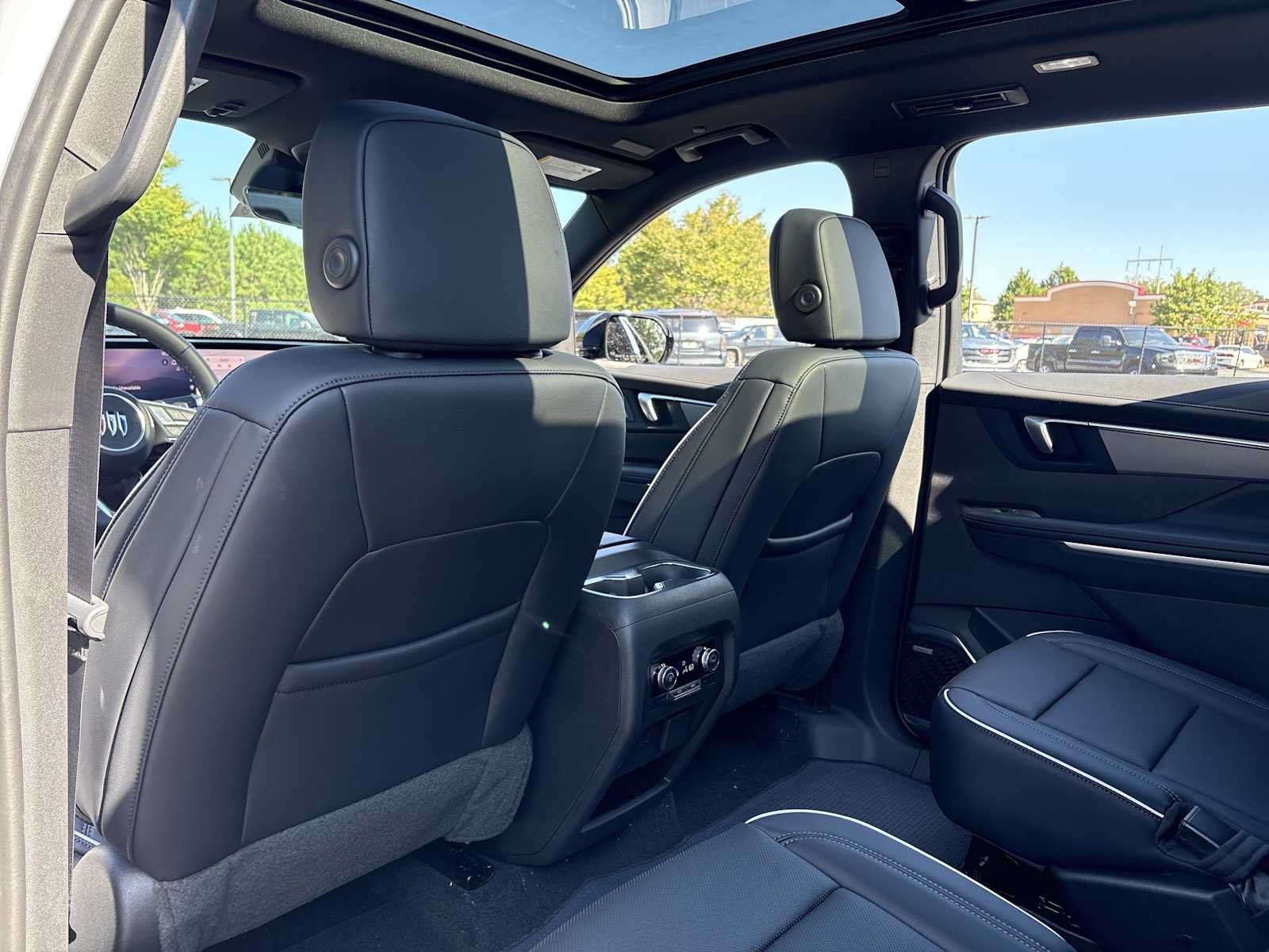 New 2027 Buick Enclave Sport Touring w/ Power Package FWD image 17