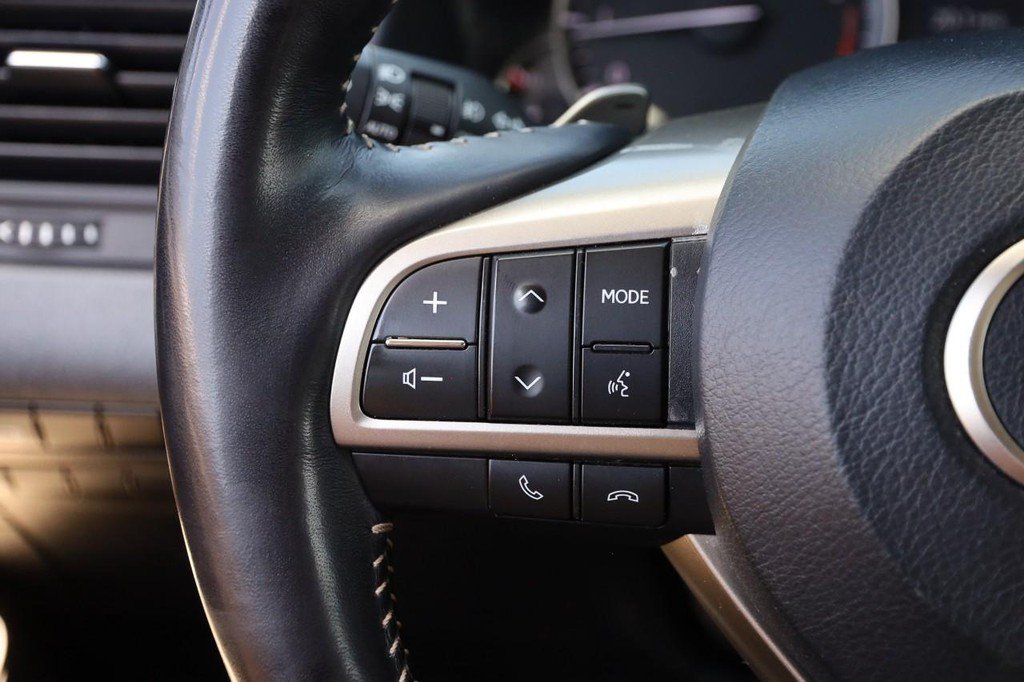 Used 2022 Lexus RX 350L Premium w/ Premium Package AWD/4WD image 14