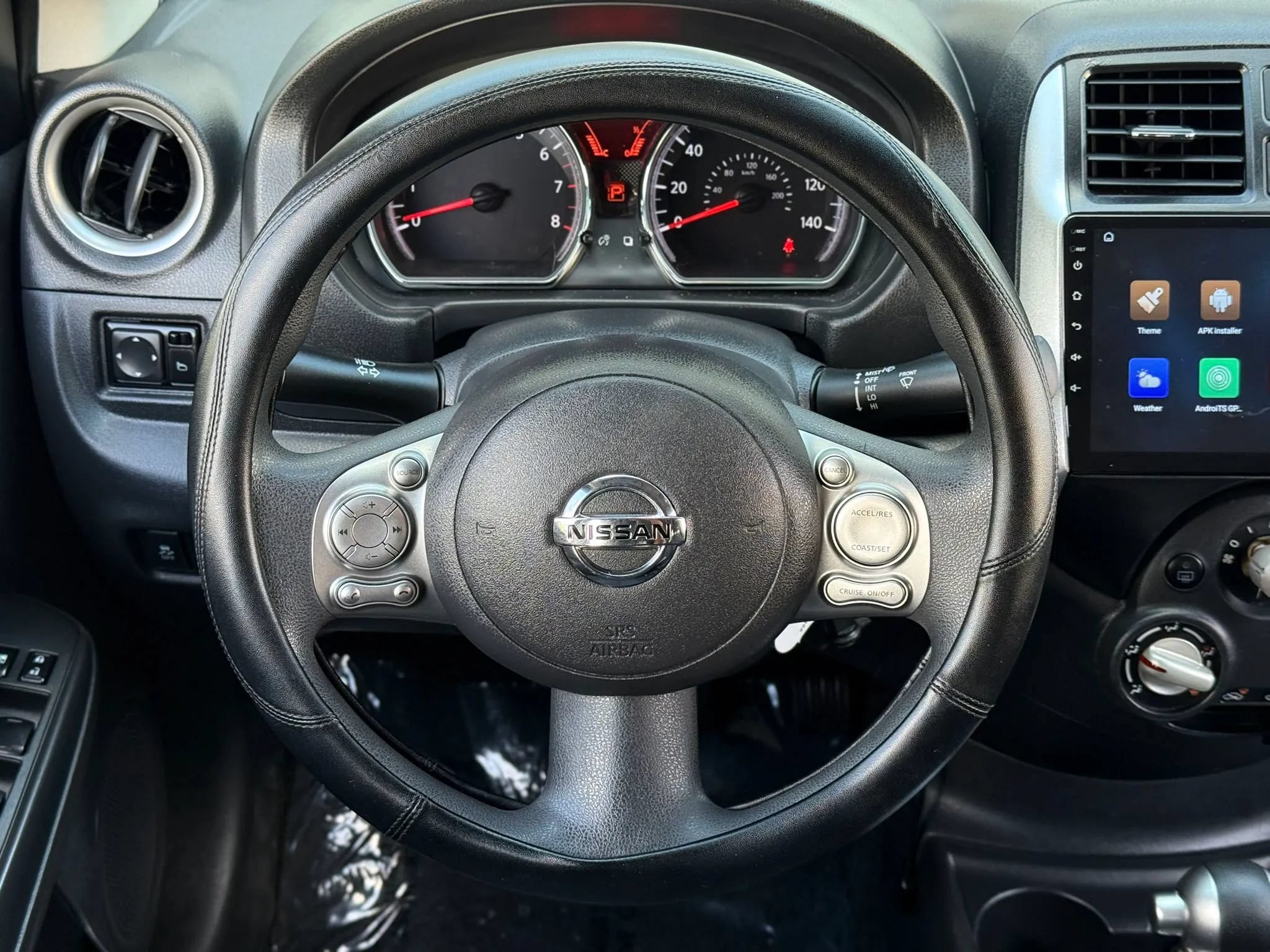 Used 2014 Nissan Versa SV w/ Convenience Package FWD image 16
