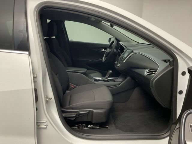 Certified 2018 Chevrolet Malibu LT FWD image 25