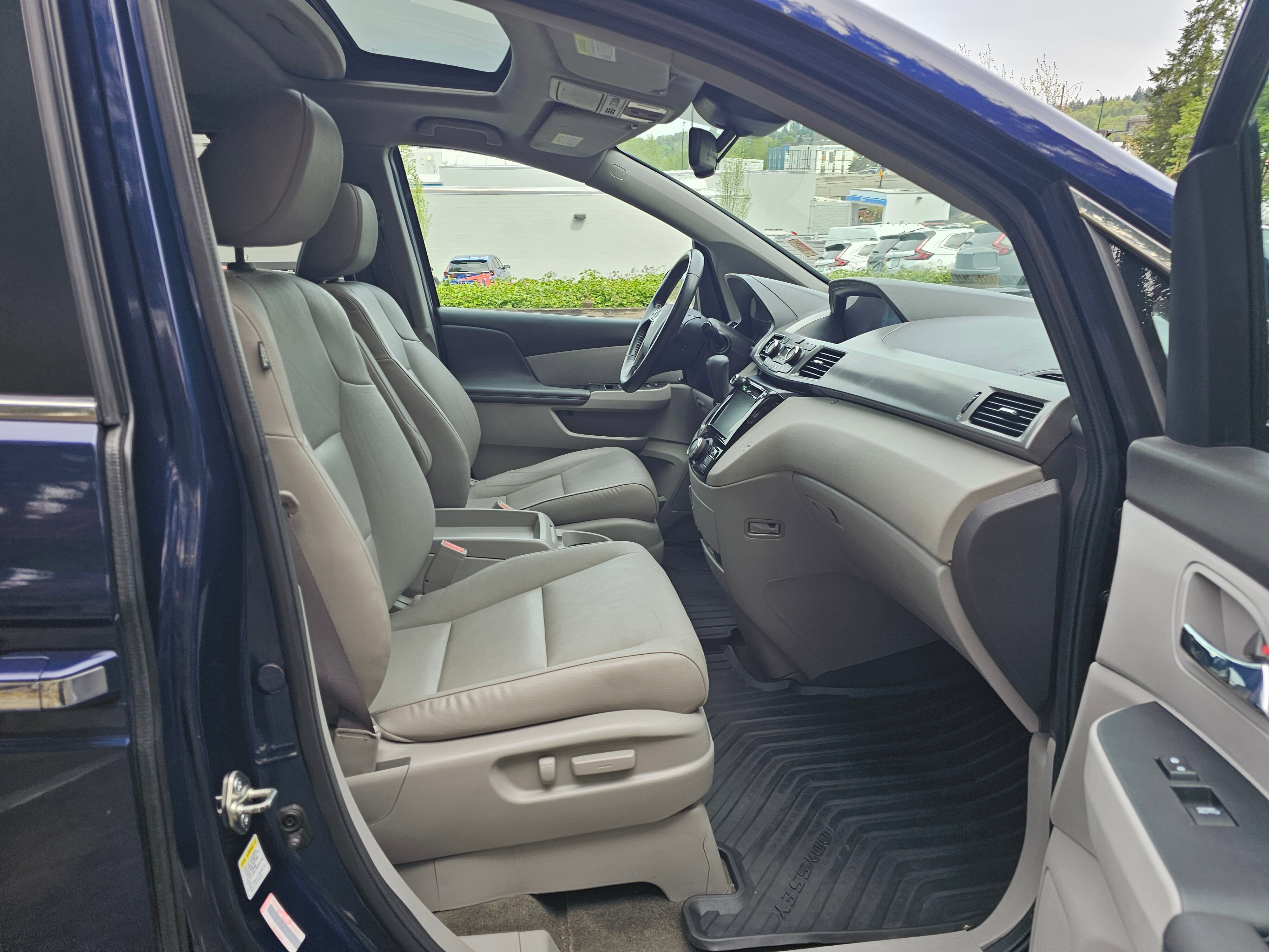 Used 2016 Honda Odyssey EX-L image 11