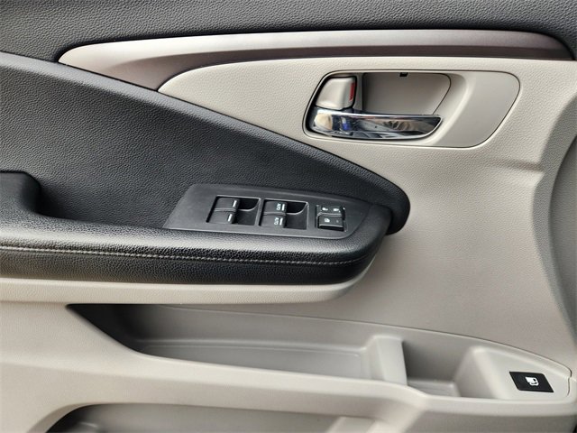 Certified 2017 Honda Pilot EX image 29