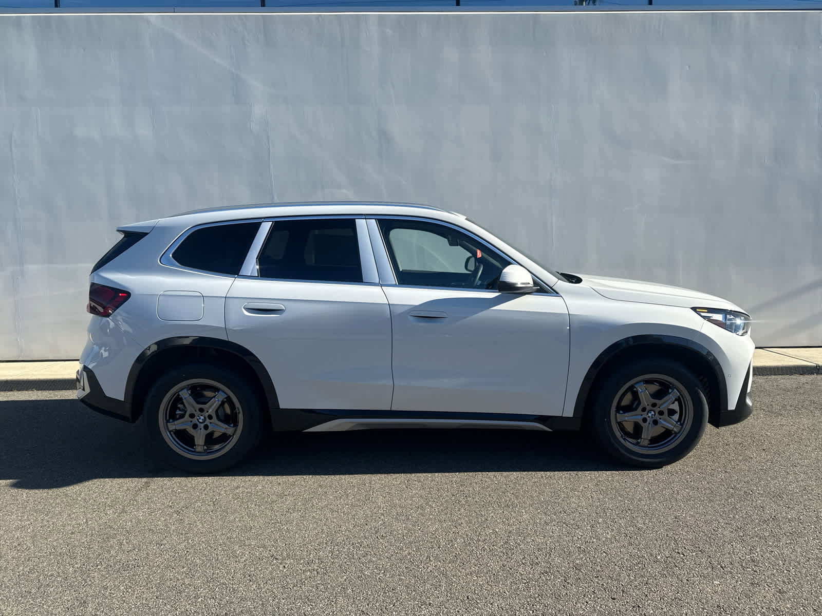 New 2026 BMW X1 xDrive28i w/ Convenience Package image 3