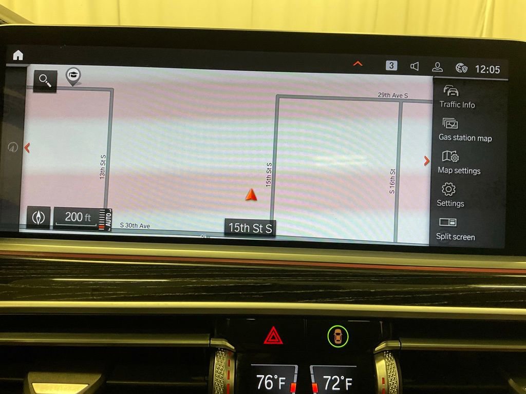 Used 2021 BMW X7 M50i image 9