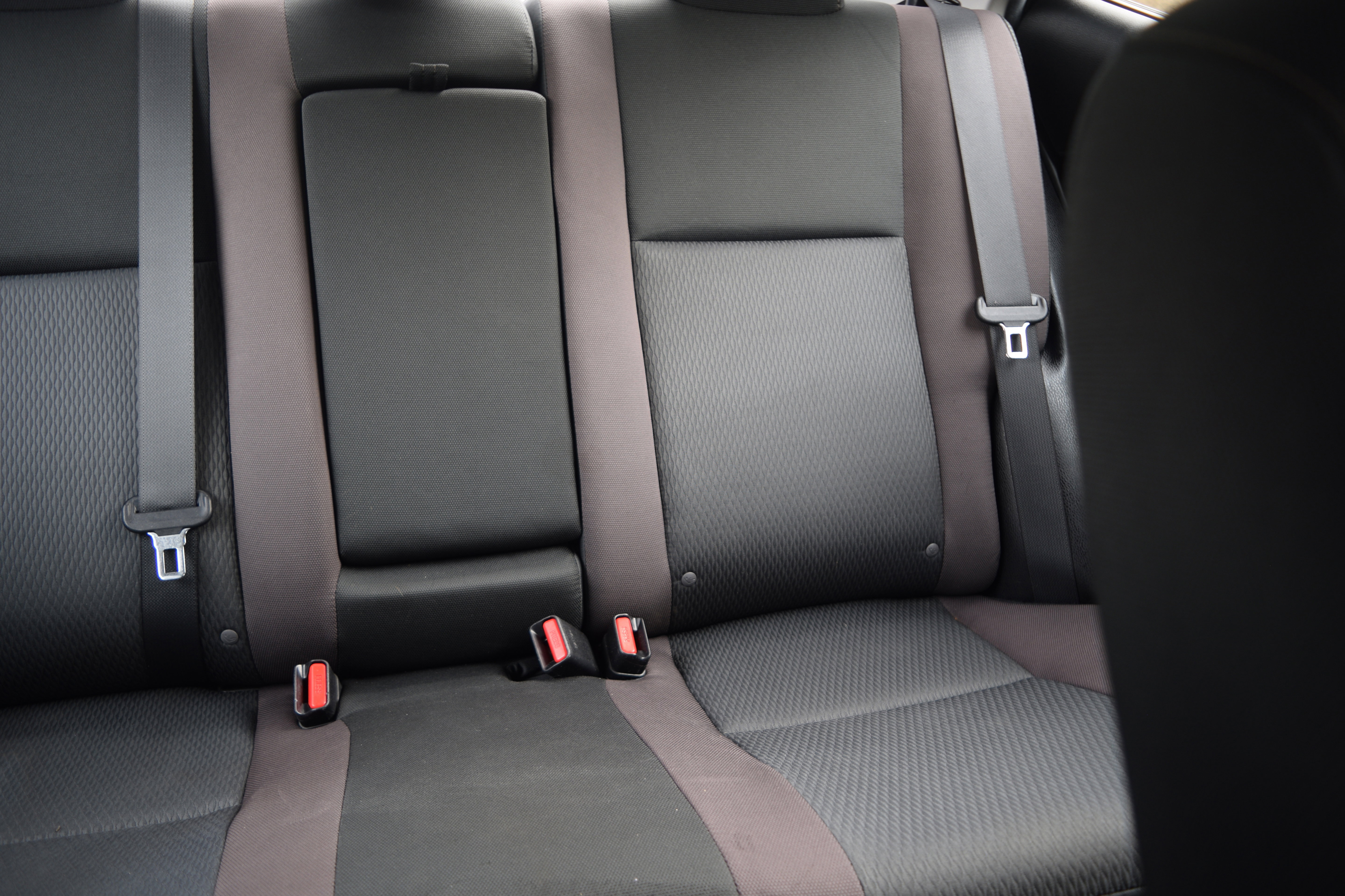 Used 2018 Toyota Corolla LE image 17