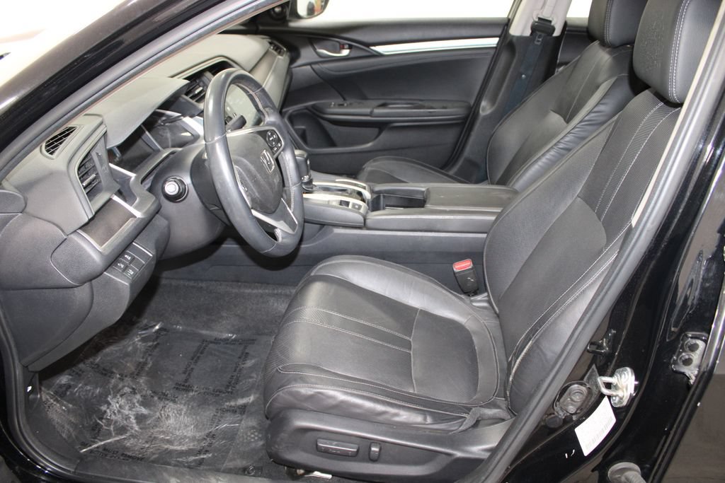Used 2016 Honda Civic Touring image 18