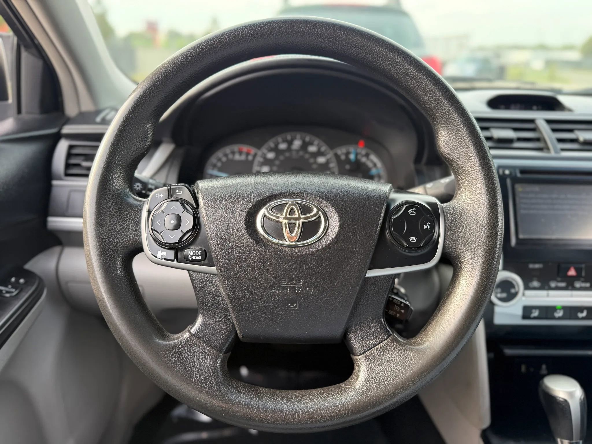 Used 2014 Toyota Camry L FWD image 24