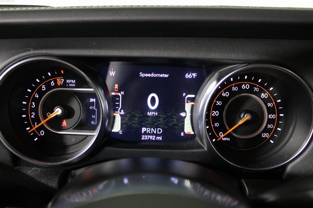 Used 2020 Jeep Gladiator Overland image 18