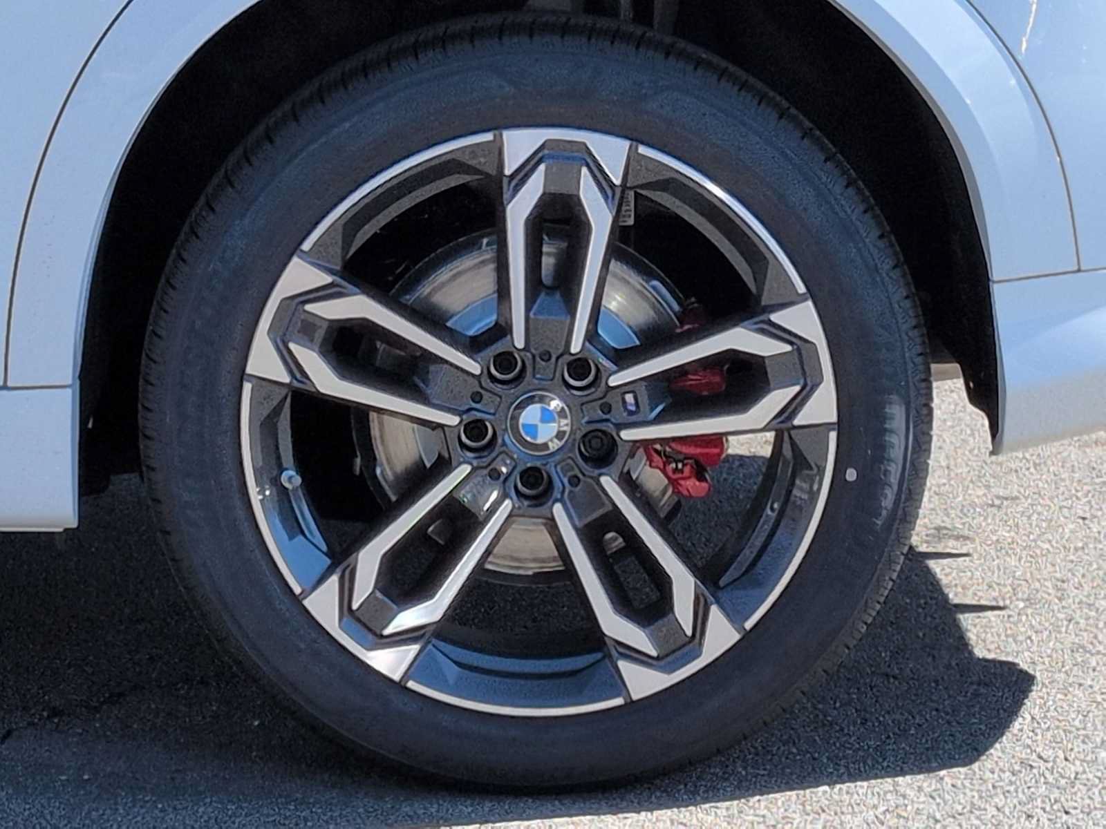 Used 2026 BMW X2 xDrive28i w/ Technology Package AWD/4WD image 14