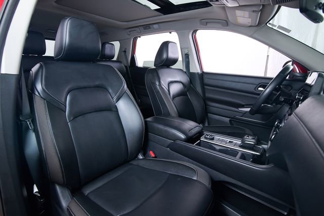 Used 2024 Nissan Pathfinder SL w/ SL Premium Package image 17
