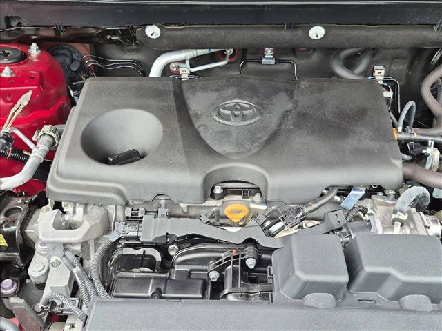 Used 2024 Toyota RAV4 XLE w/ Convenience Package FWD image 18
