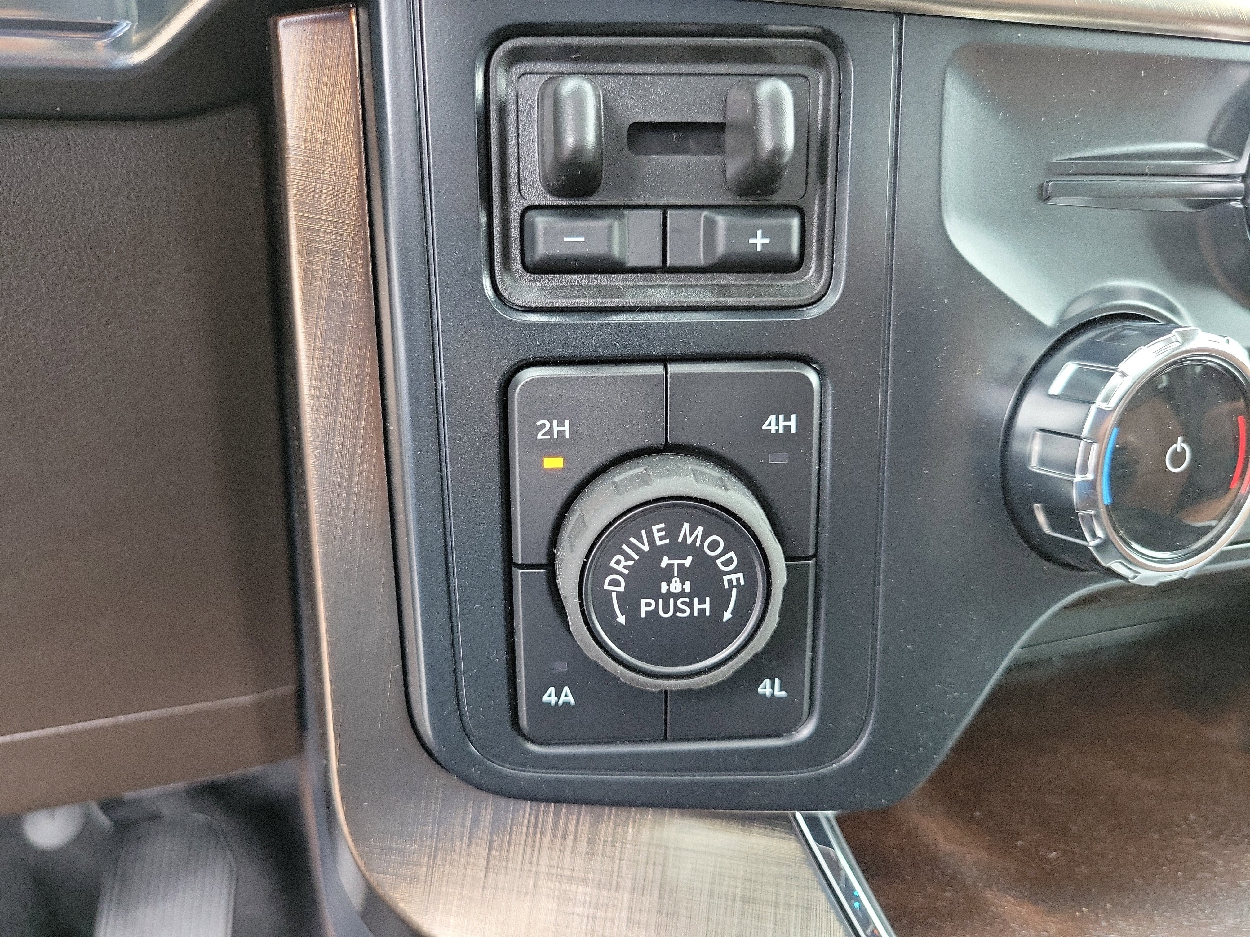 New 2026 Ford F150 King Ranch w/ Equipment Group 601A High AWD/4WD image 18