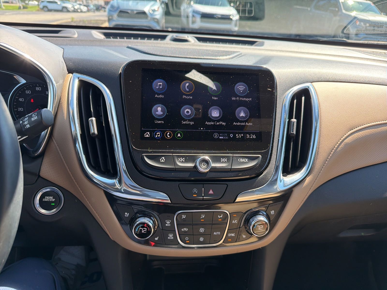 Used 2024 Chevrolet Equinox Premier image 11