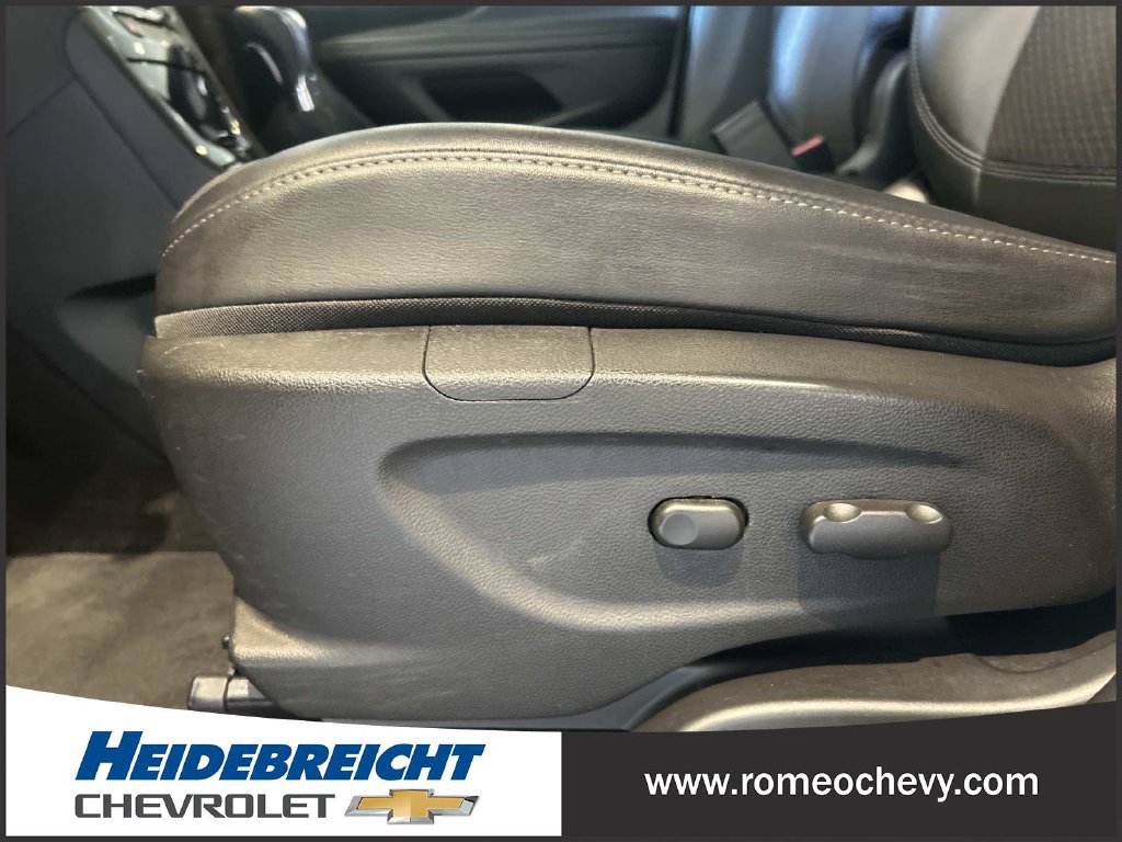 Used 2020 Buick Encore Preferred FWD image 14