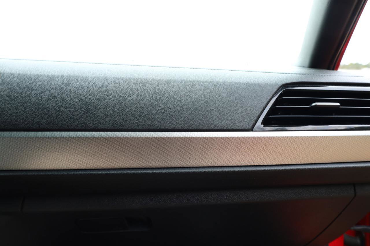 Used 2020 Volkswagen Jetta R-Line w/ R-Line Cold Weather Package image 24