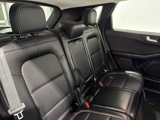 Used 2024 Ford Escape Platinum image 29