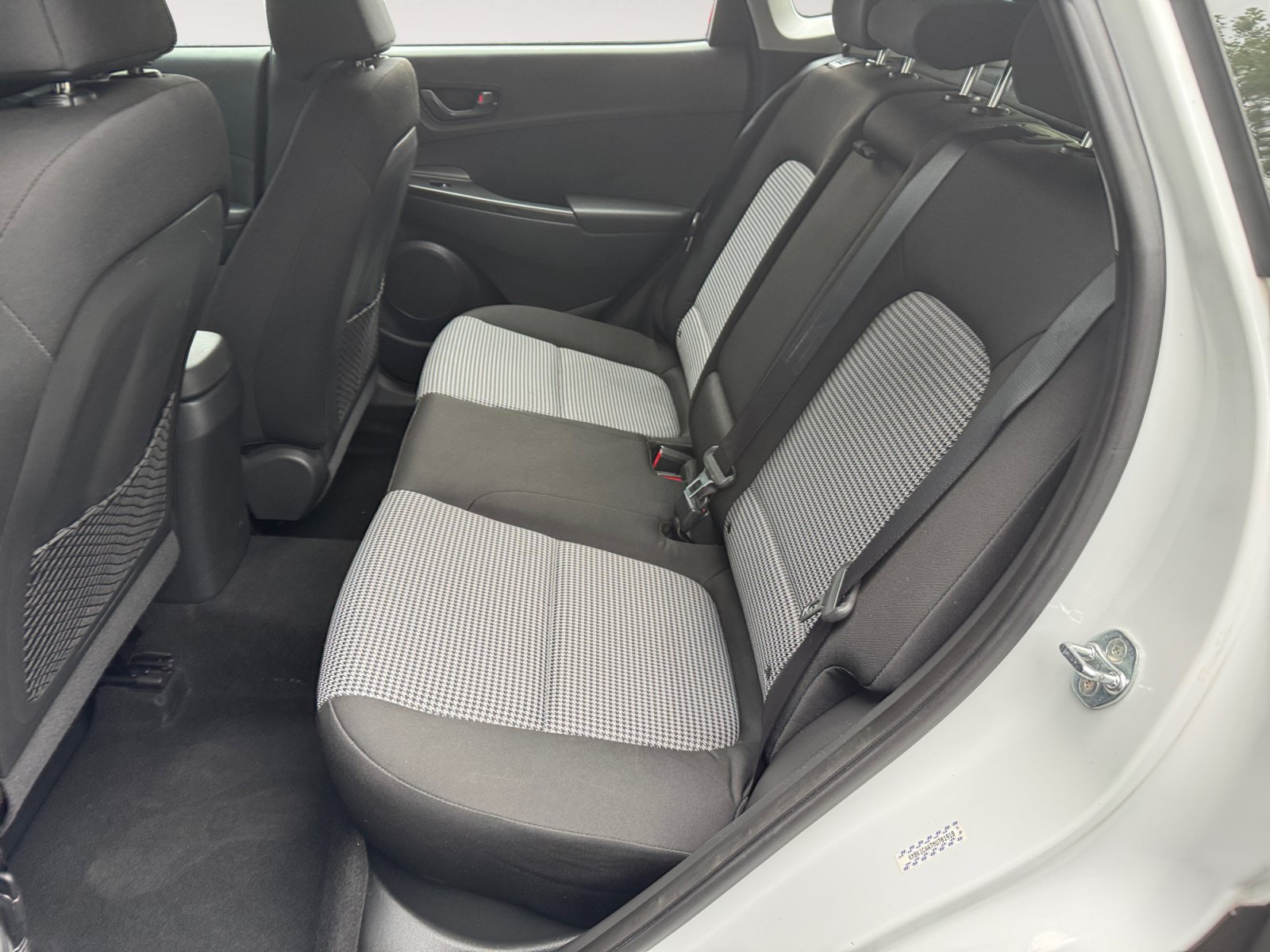 Used 2021 Hyundai Kona SE AWD/4WD image 13