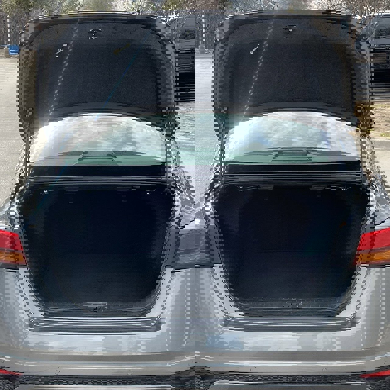 Used 2024 Nissan Altima 2.5 SV image 25