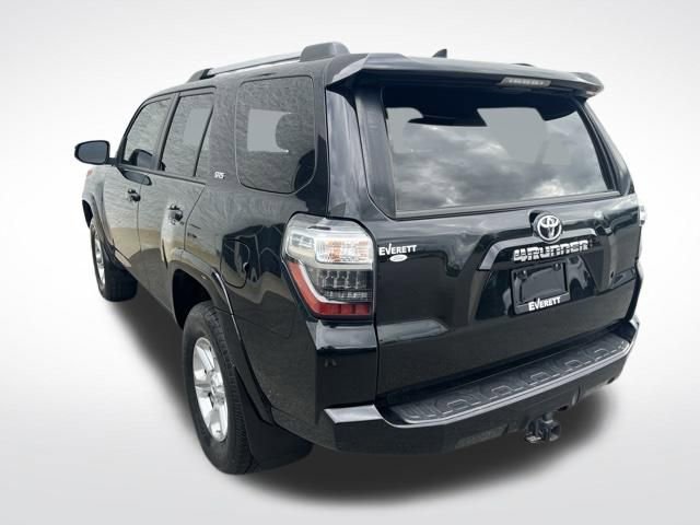 Used 2022 Toyota 4Runner SR5 AWD/4WD image 6
