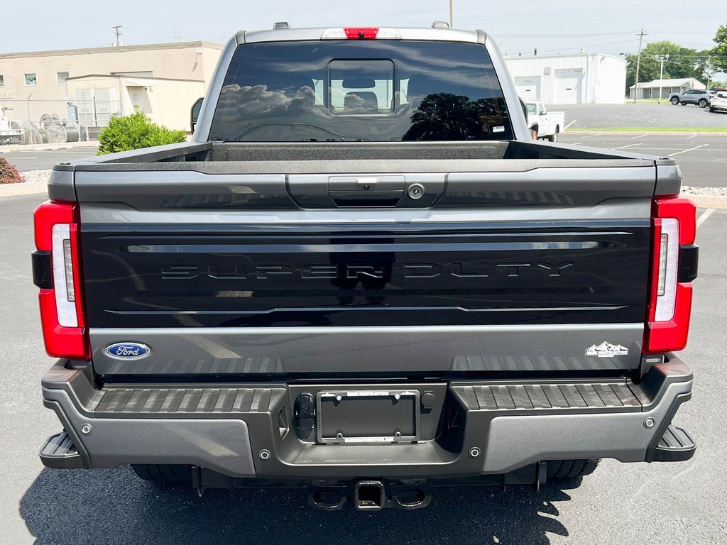 Used 2025 Ford F250 Platinum image 11
