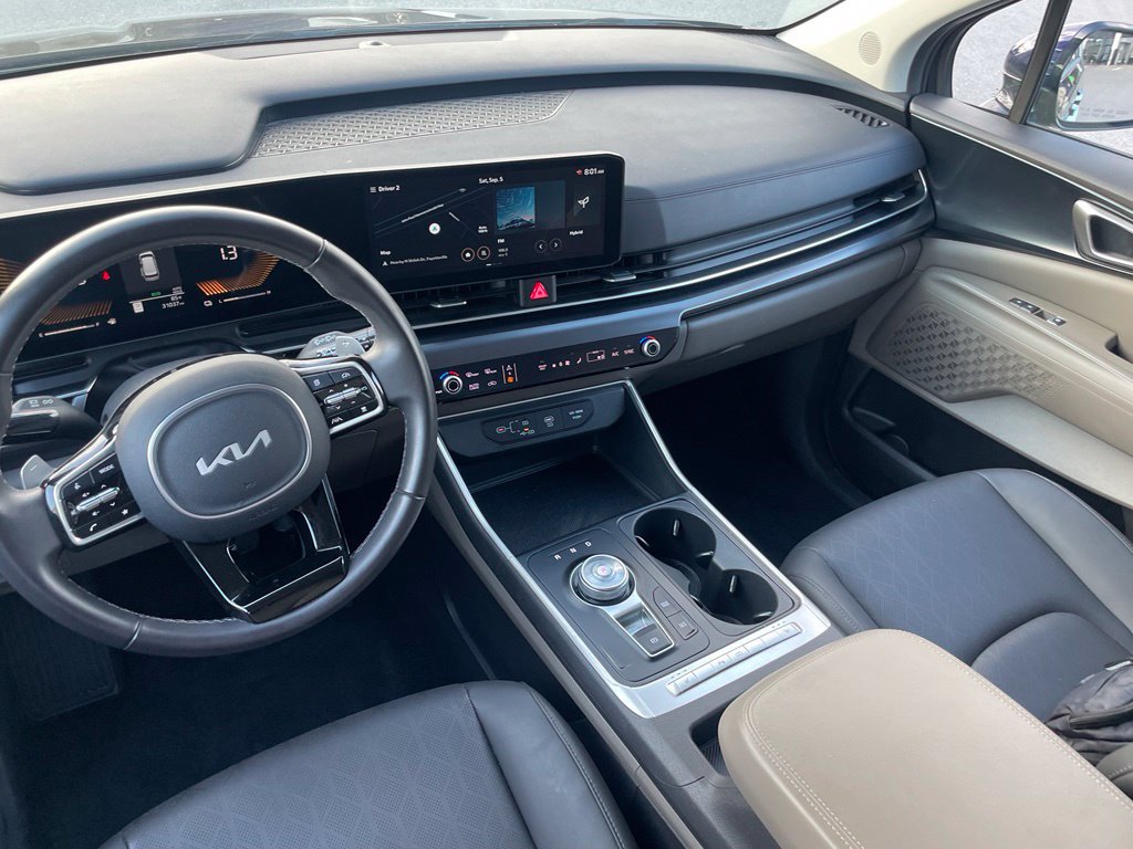 Used 2026 Kia Carnival LXS FWD image 24